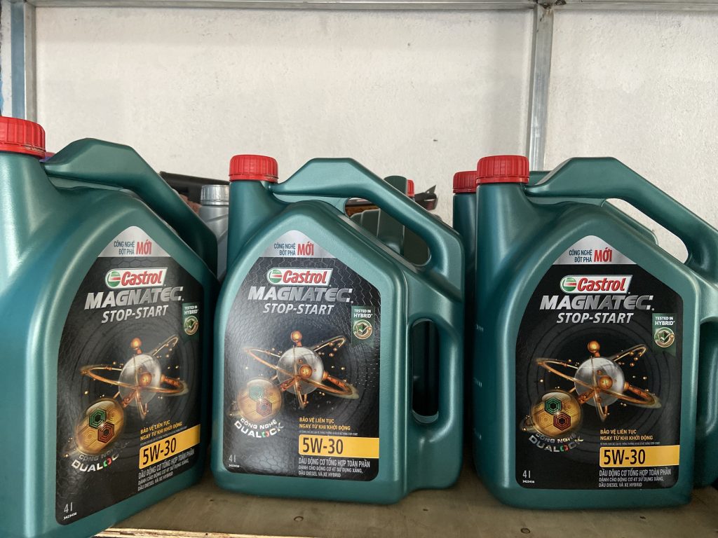 Nhớt Castrol - Lựa chọn hàng đầu cho động cơ bền bỉ, vận hành êm ái